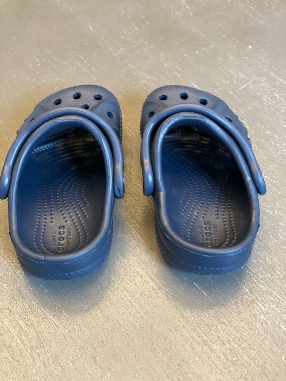4C CROCS Kids Navy with Heel Strap - Picture 4 of 5